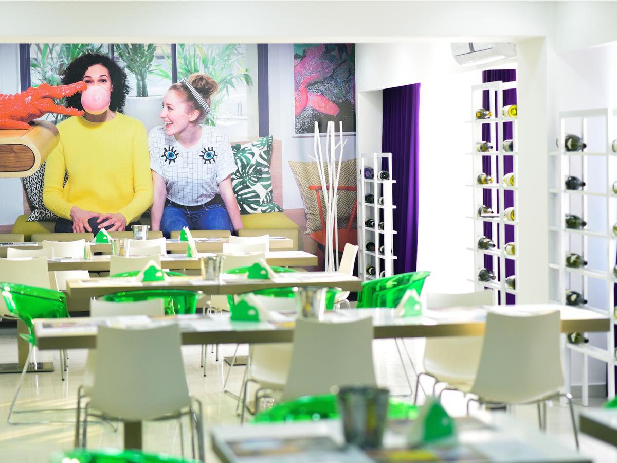 Ibis Styles Skopje Hotel Buitenkant foto
