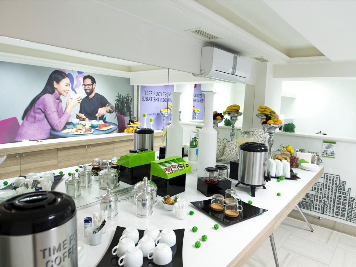 Ibis Styles Skopje Hotel Buitenkant foto
