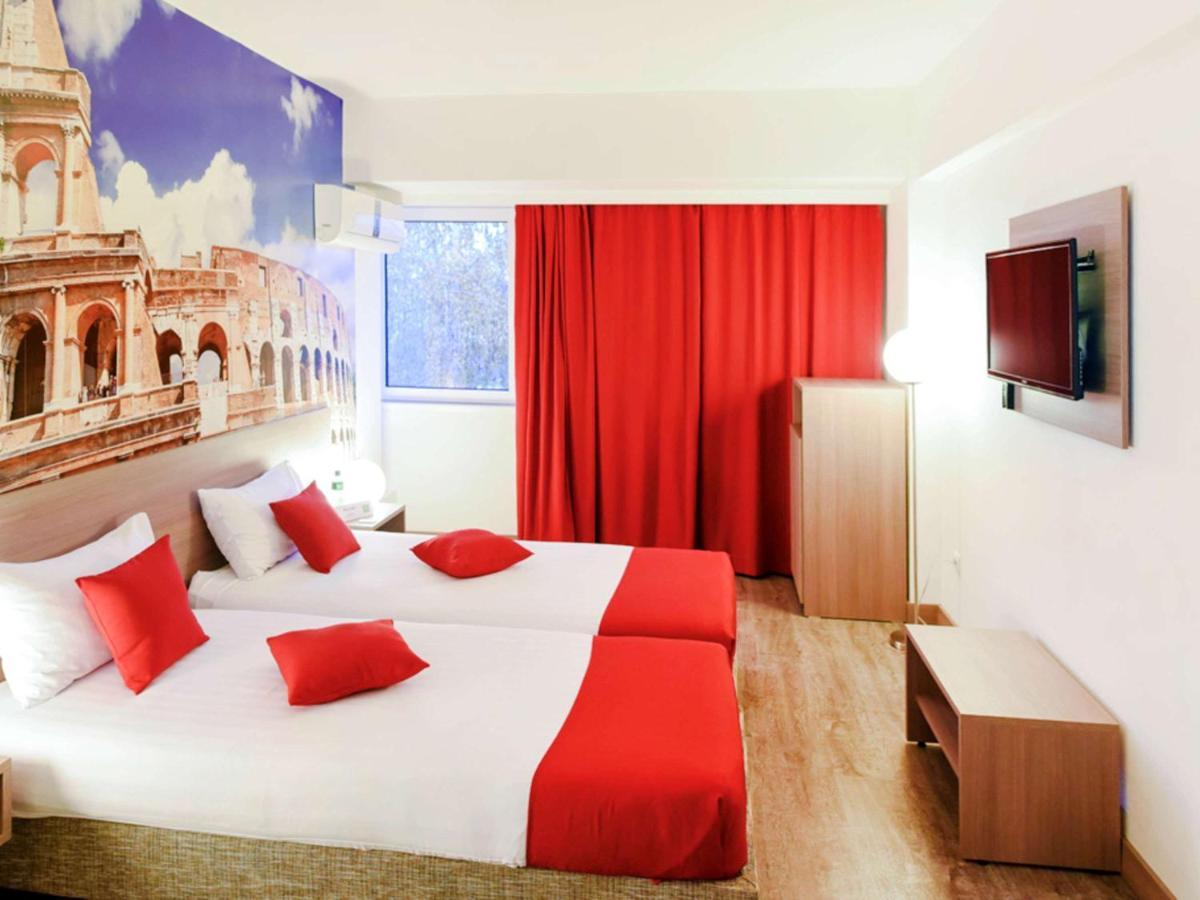 Ibis Styles Skopje Hotel Buitenkant foto